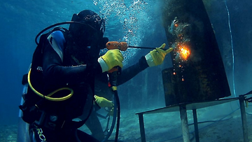 How Much Do Underwater Welders Make: Marine Welder Salary