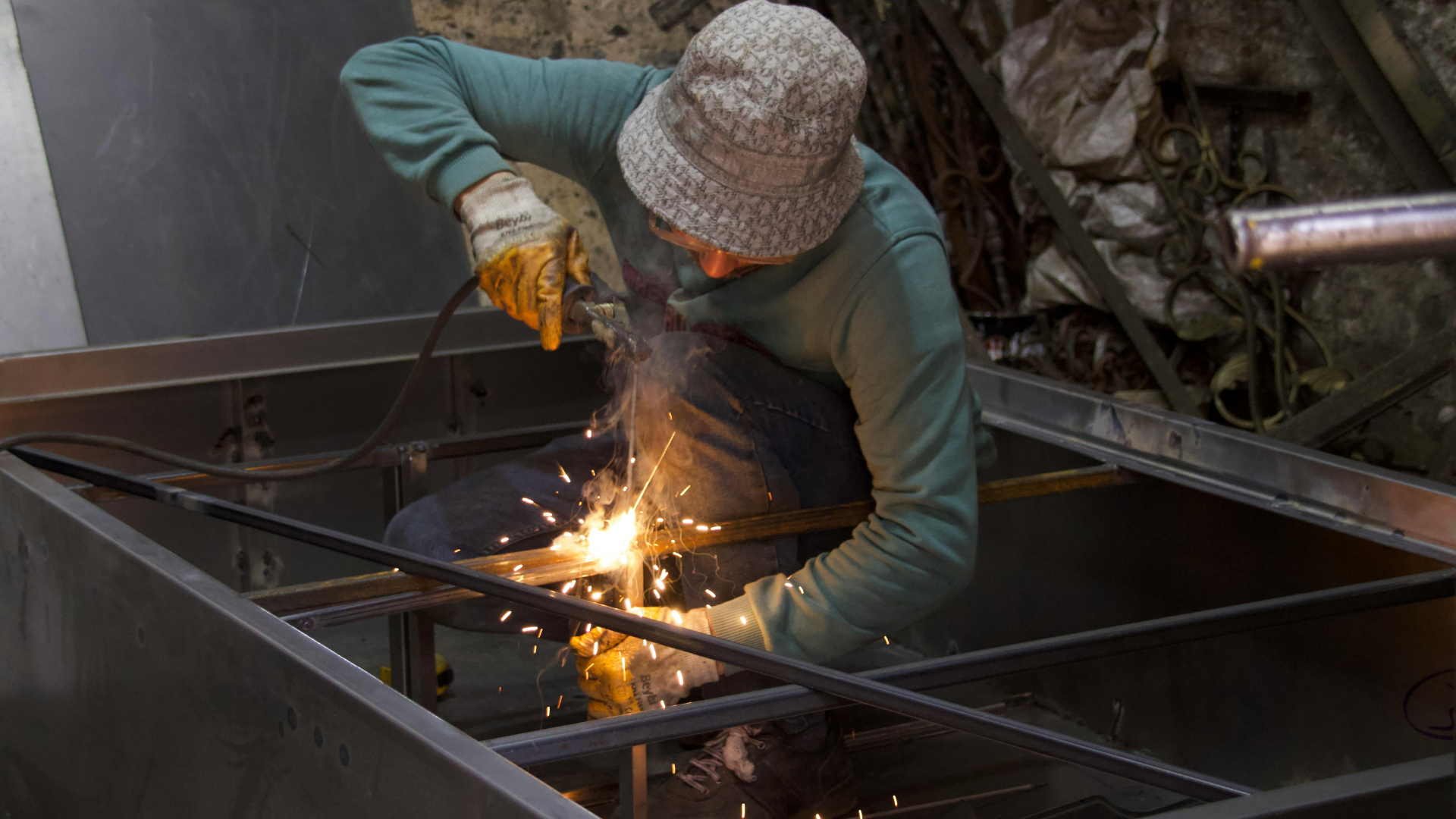 What Voltage Are You Supposed to Run 6013 Rods On For Welding?